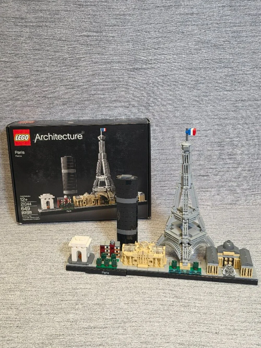 Lego Architecture Paris 21044